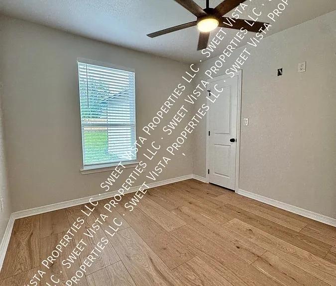 806 S 23rd St — Photo 7