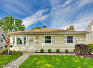 760 S Spring Rd, Elmhurst, IL 60126