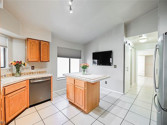 3rd image of 5233 Crooked Mountain Ct