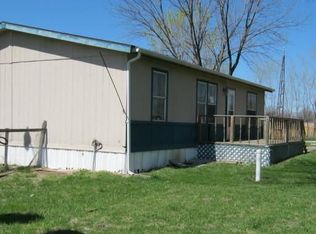 28247 Voting House Rd, Green Ridge, MO 65332