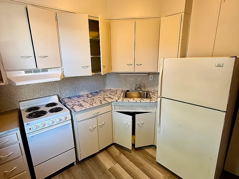514 N Dubuque St #3 — Photo 2