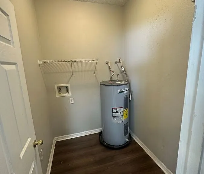 4453 Horseshoe Pick Ln — Photo 15
