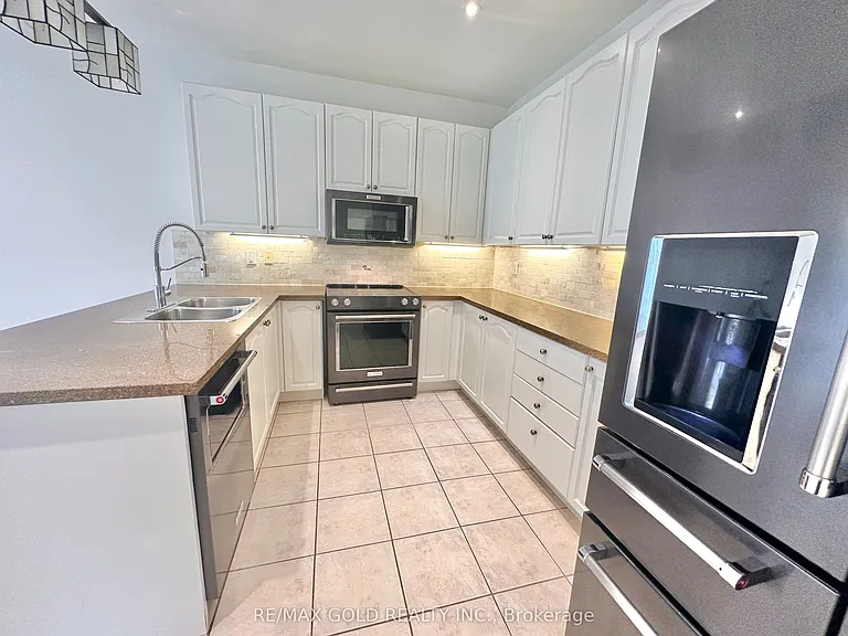 2293 Baronwood Dr — Photo 13