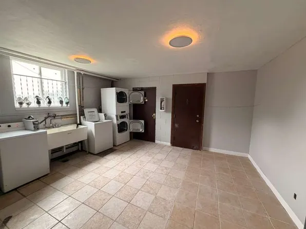 Hillside Apts, 1720 19th Ave NE APT 12, Minneapolis, MN 55418