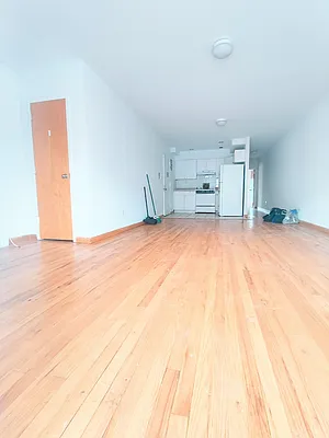 Rented by Voro, LLC | media 5