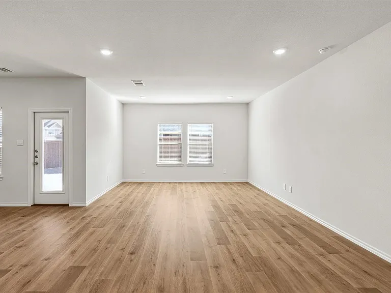 13204 Enclave Pkwy — Photo 9