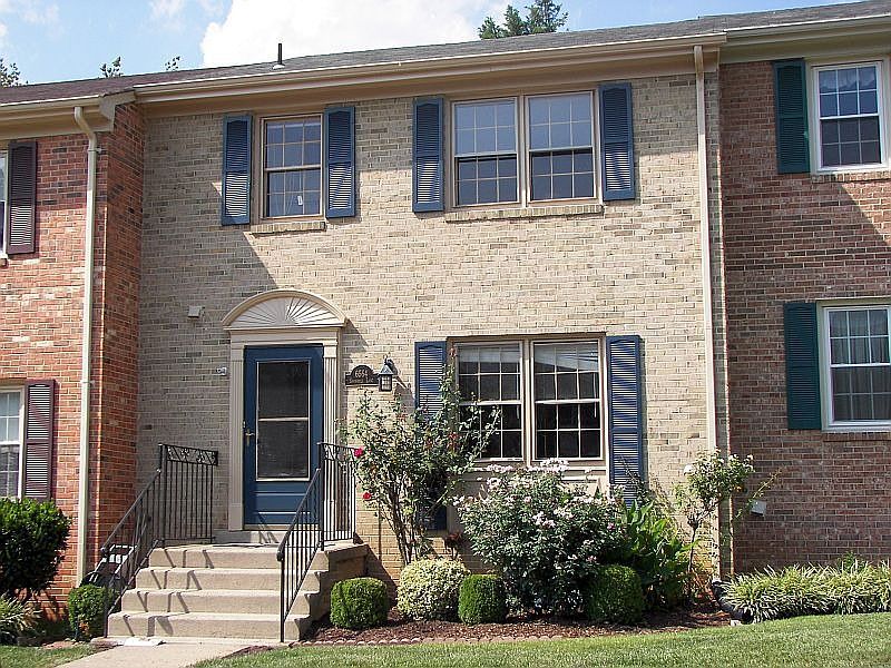 1st image of 6564 Snowbell Ln