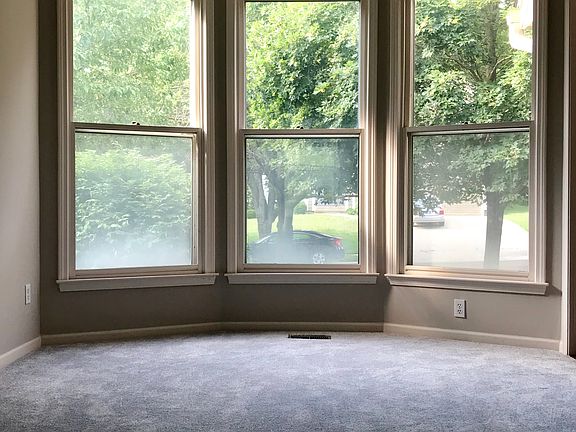 5th image of 6314 W 150th St