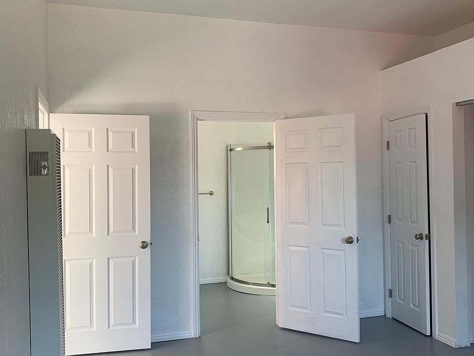 2nd image of 1322 Ewing Rd