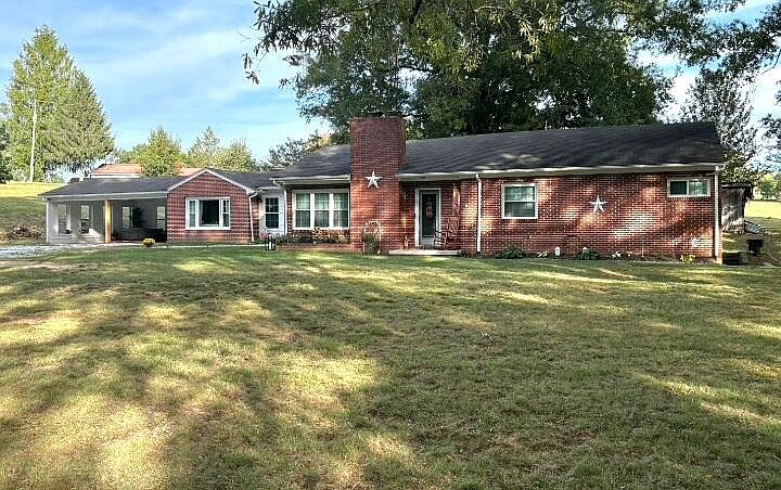1st image of 4606 Wards Gap Rd