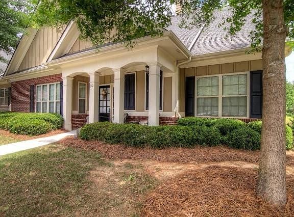 3rd image of 625 Aunt Lucy Ln SW Ste 32