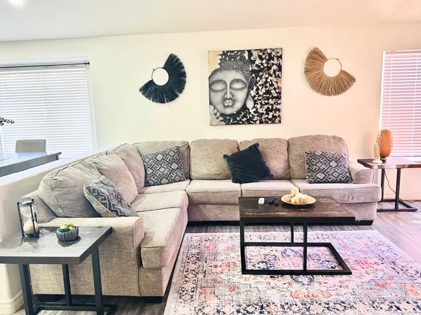 2745 E Hartford Ave, Phoenix, AZ 85032