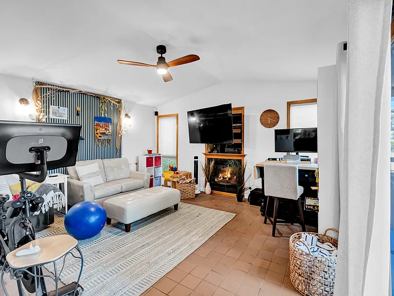 8208 Lamar Dr — Photo 17