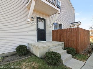 23588 N Rockledge, Novi, MI