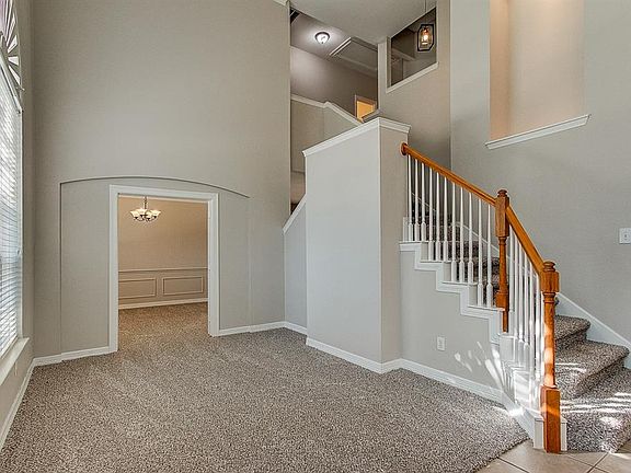 3rd image of 509 Michael Dr