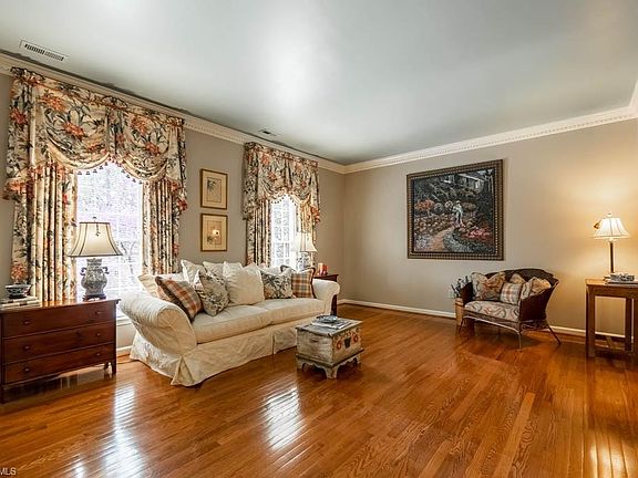 2nd image of 402 Fisher Park Cir Unit F