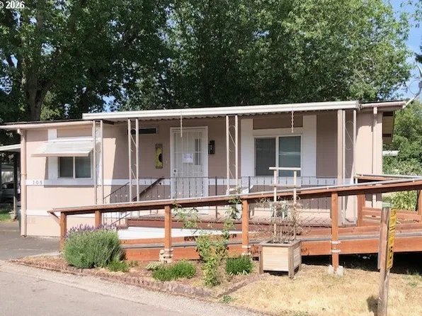 1475 Green Acres #105, Eugene, OR 97408