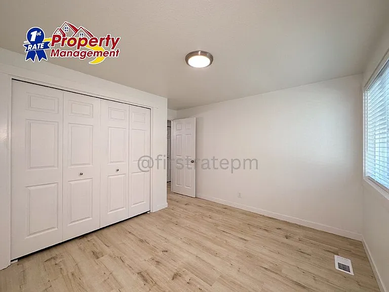 3205 W Rose Hill St — Photo 10