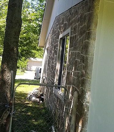 3rd image of 922 Jardin Dr