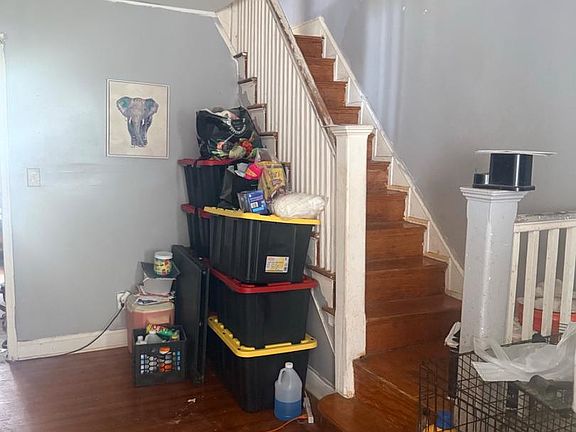3rd image of 4445 N Marshall St