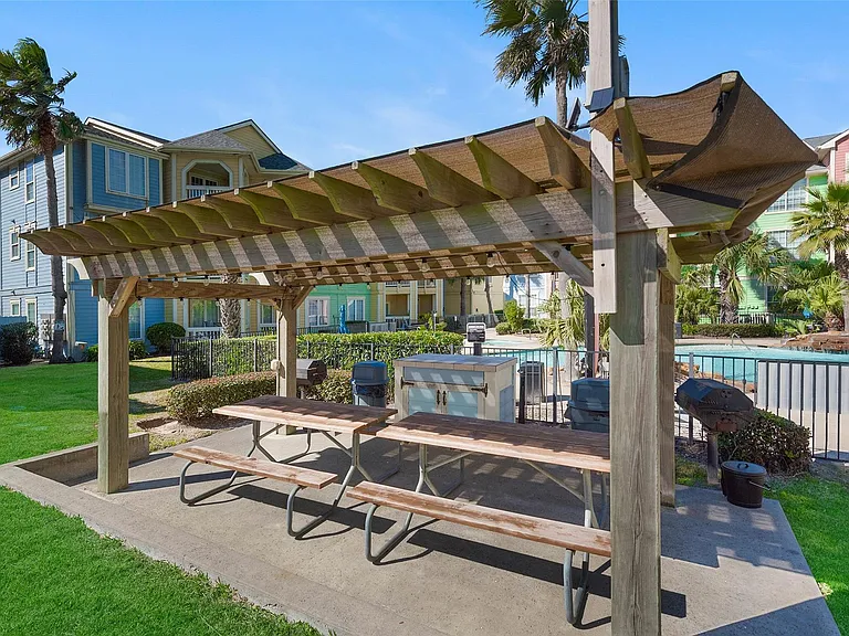 7000 Seawall Blvd #524 — Photo 29