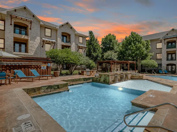 Arioso Apartments and Townhomes
