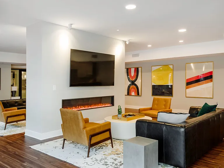 Meridia Brownstones — Photo 16