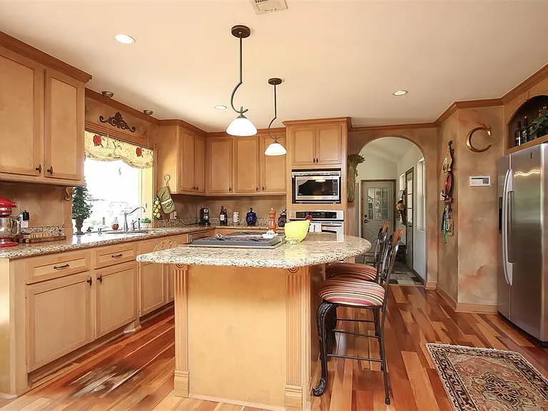 9011 Dowdell Rd — Photo 21