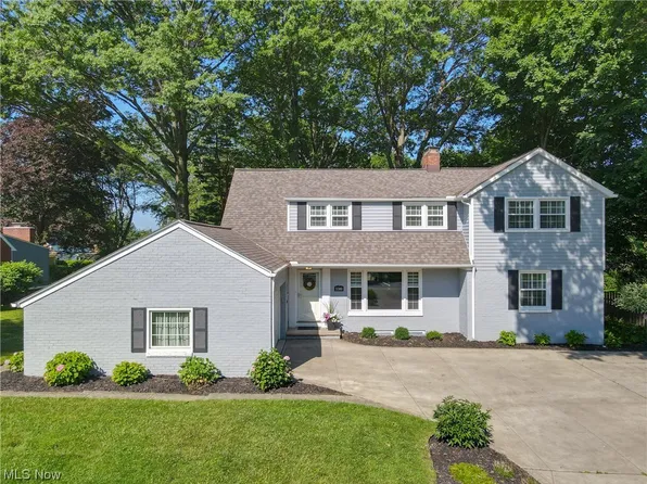 3380 Belvoir Blvd, Beachwood, OH 44122