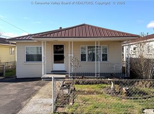 2153 Cleveland Ave, Saint Albans, WV 25177