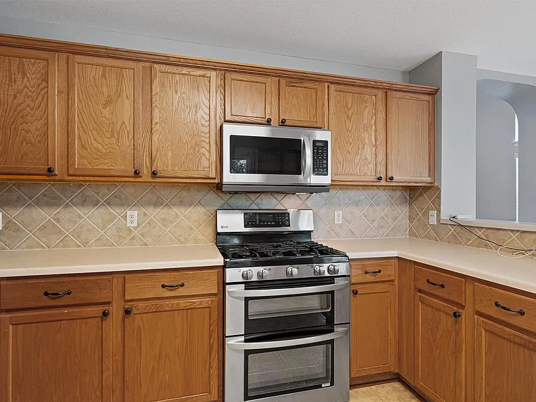 1713 Darjeeling Dr — Photo 10