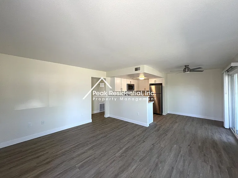 Gardenside Apartments — Photo 13