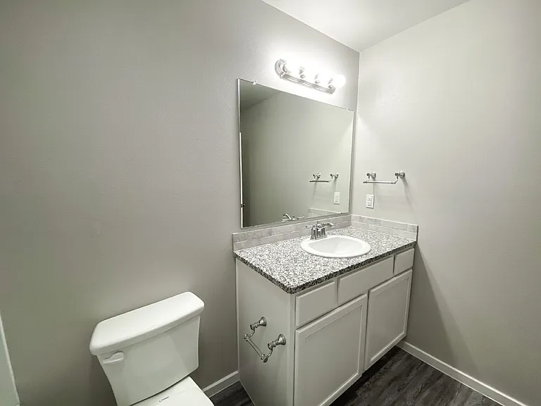1905 Langford Ave #2 — Photo 3