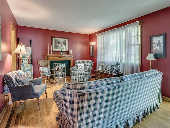 5th image of 2108 Wedgewood Dr