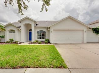 1633 Ledgestone Dr, Brandon, FL 33511
