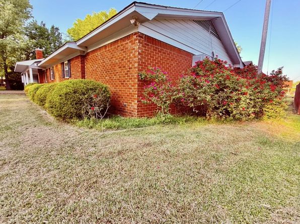 152 Myrtle Ave, Nettleton, MS 38858