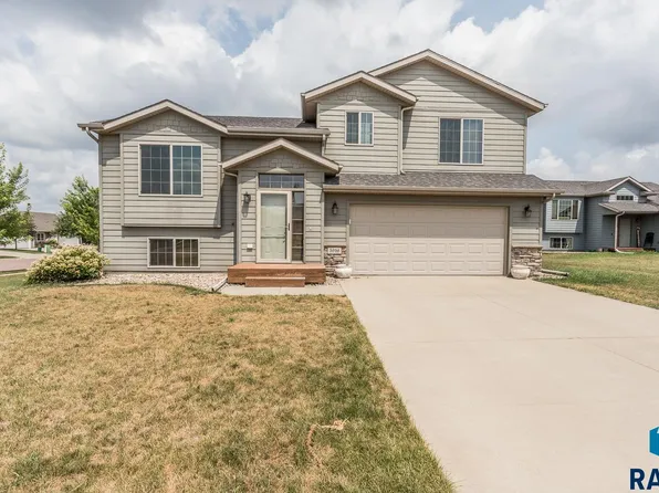 5916 W Valley View Cir, Sioux Falls, SD 57107