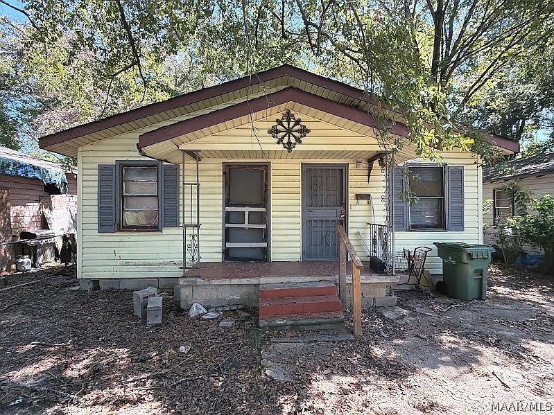 1st image of 671 Kimball St