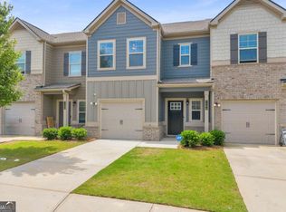 7106 Chara Ln, Atlanta, GA 30331