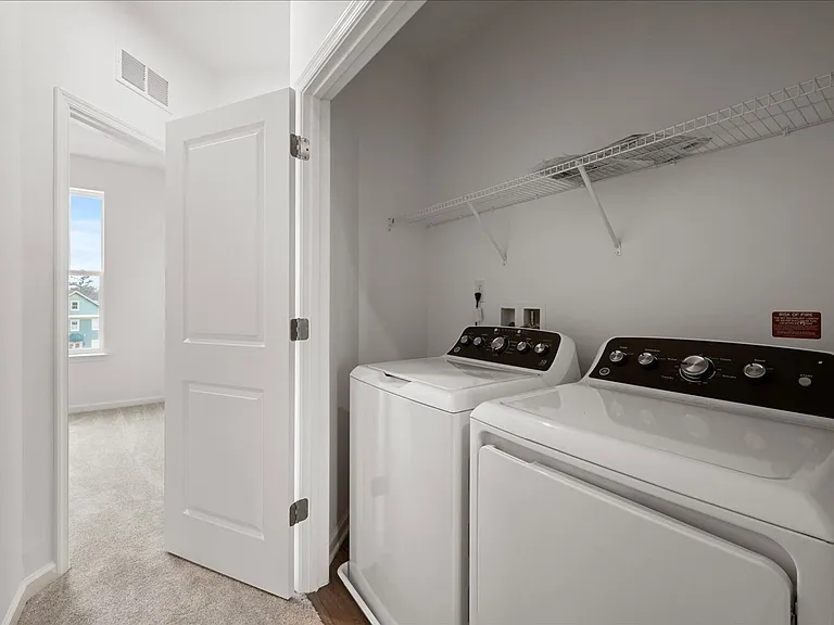 644 Hemsworth Ln — Photo 23