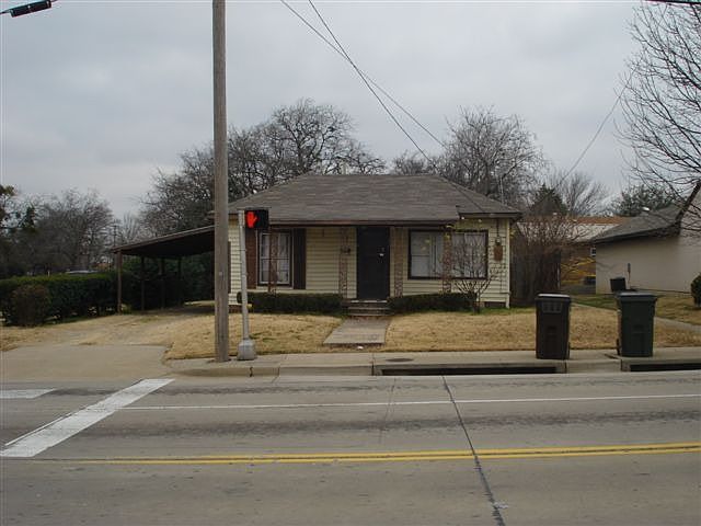 1st image of 1315 G Ave
