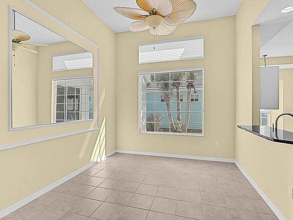 3rd image of 4031 CADDIE DRIVE E
