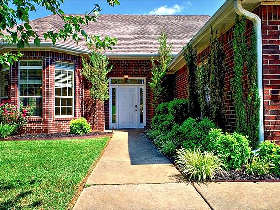 2nd image of 6244 W Persimmon St