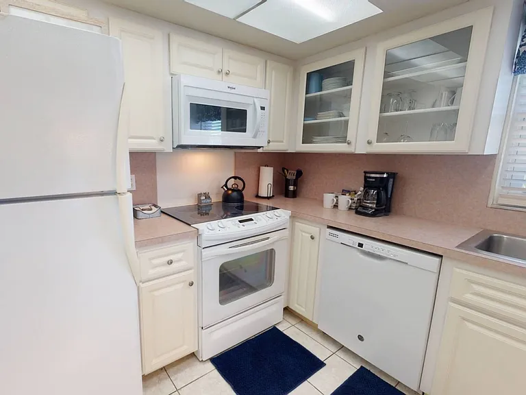 1215 S Portofino Dr #D301 — Photo 13