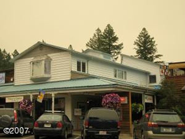 2nd image of 469 Electric Ave
