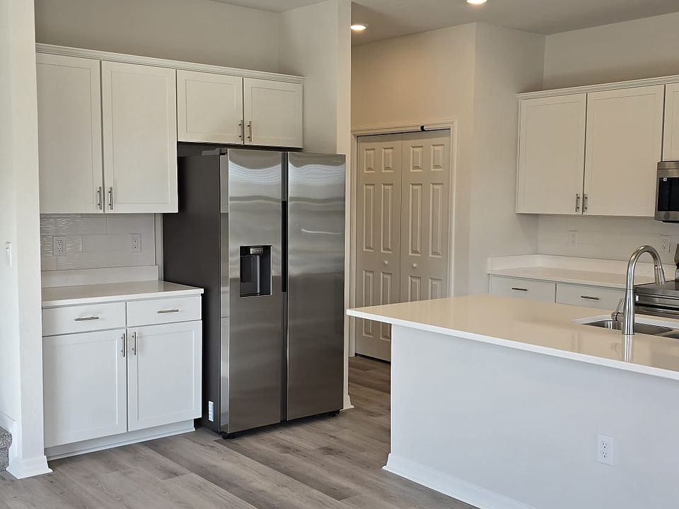 2nd image of 360 Huckleberry Blossom Dr #1
