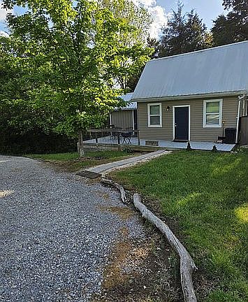 2nd image of 9758 Scotts Ridge Rd