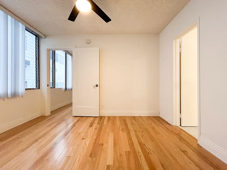 222 Washington Ave #17 — Photo 32