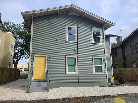 3rd image of 837 S Missouri Ave