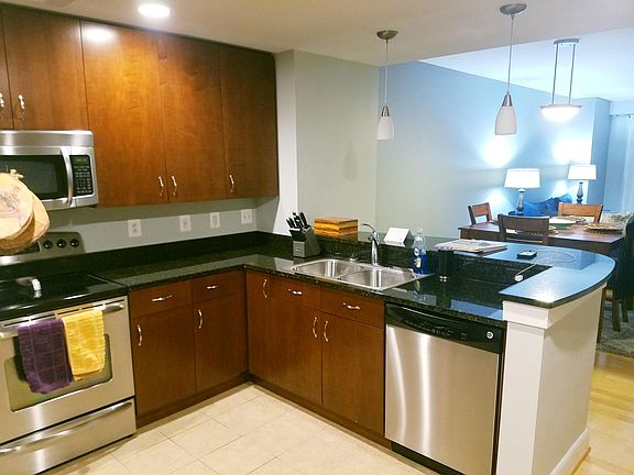 4th image of 210 Rocketts Way Unit 501
